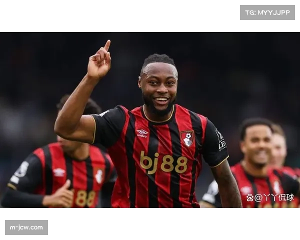 伊蒂哈德球场再演焦点战，专业设施保障赛事进行