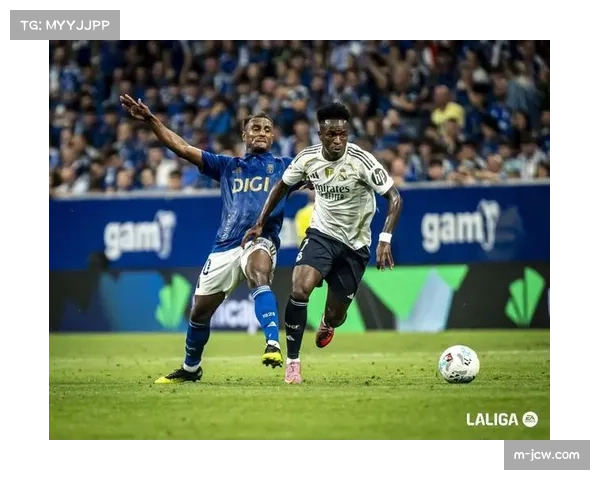 皇马4-1大胜皇家社会,维尼修斯点球双响助球队登顶积分榜 皇马4-1大胜皇家社会,维尼修斯点球双响助球队登顶积分榜